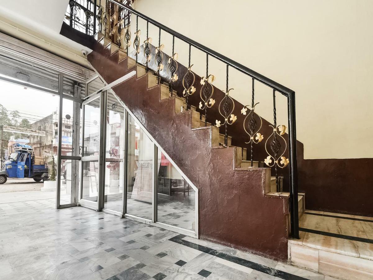 Hotel Lalit Palace Babina Exterior foto
