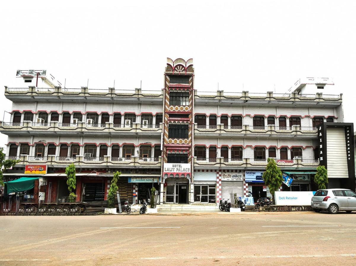 Hotel Lalit Palace Babina Exterior foto